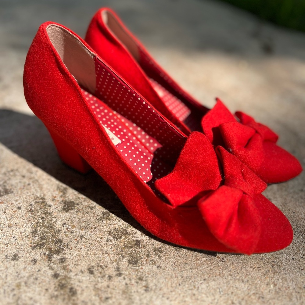 red kitten heels